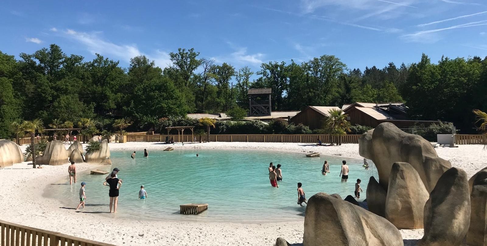 Plage artificielle avec lagon – DéfiPlanet'