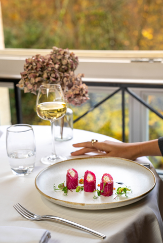 Assiette gastronomique raffinée au Château de Montvillargenne