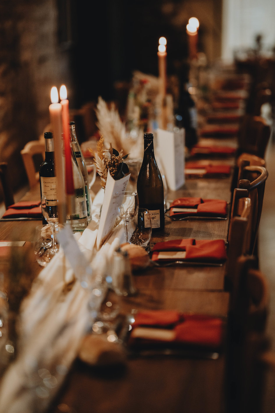 Table banquet fleur de lys Maisons du bonheur