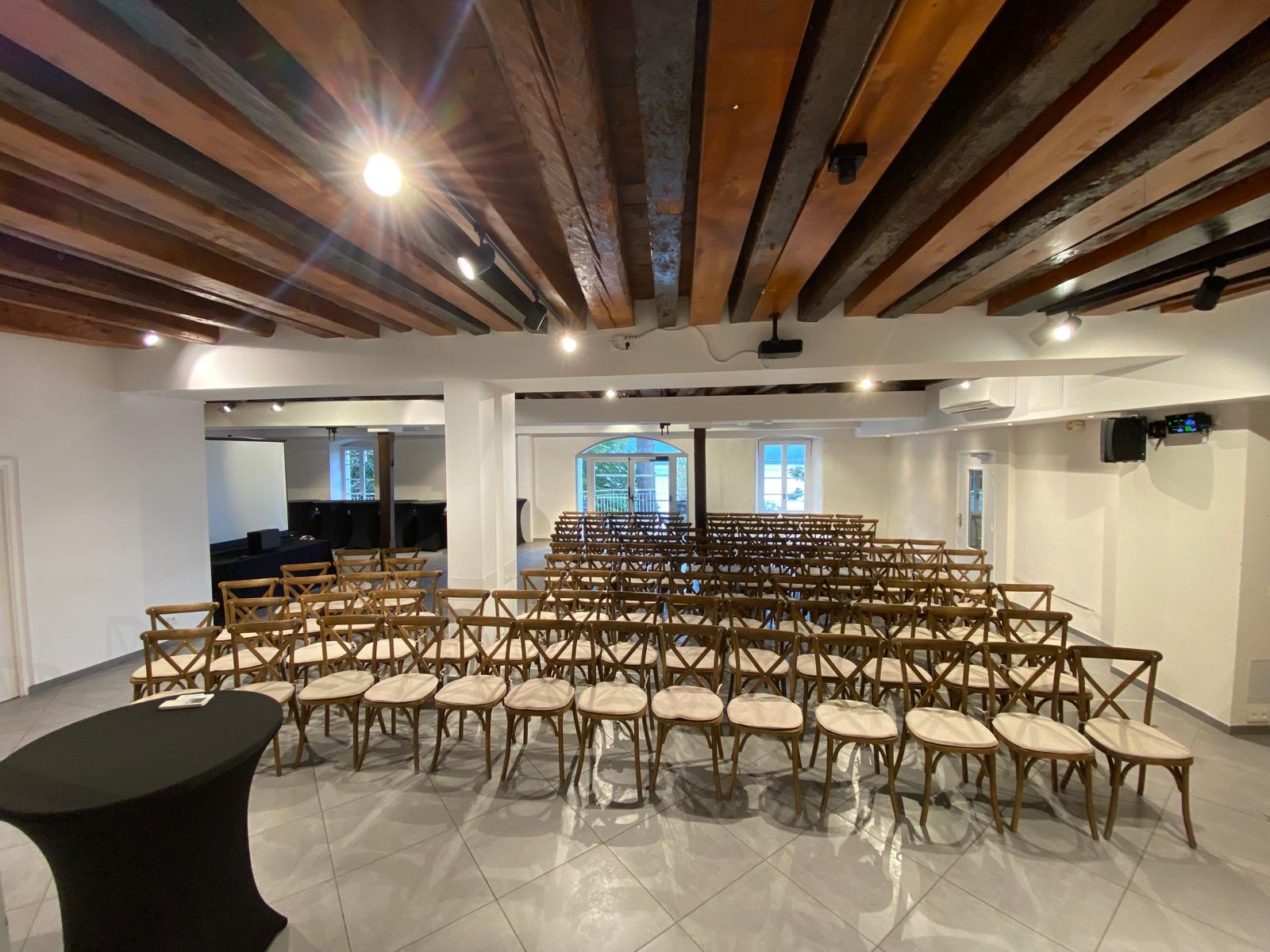 salle conférence théâtre séminaire Domaine de la Croix des Champs Annecy