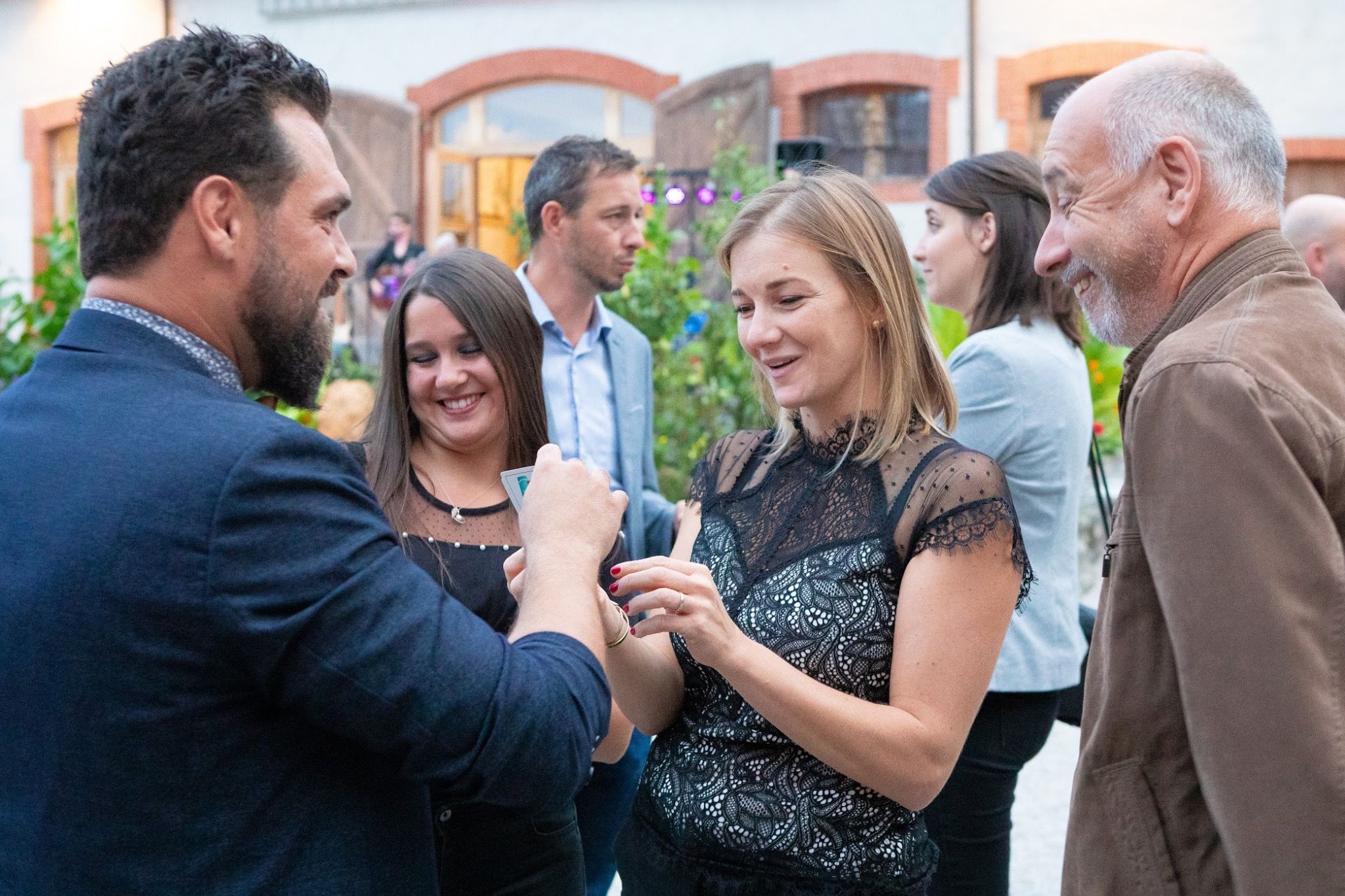 : Harry Covert magicien animation networking