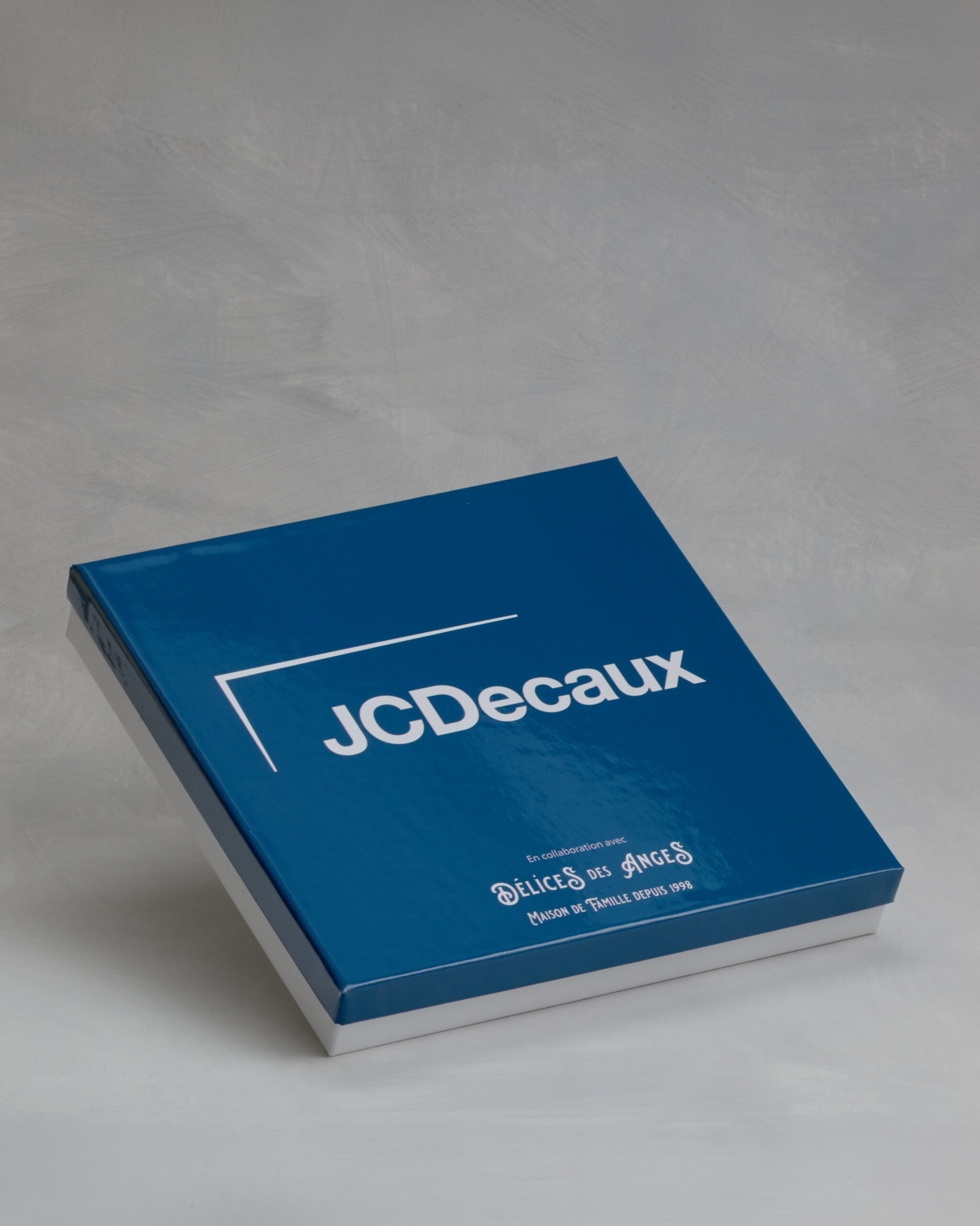 Coffret cadeau d’affaires personnalisé aux couleurs de JCDecaux