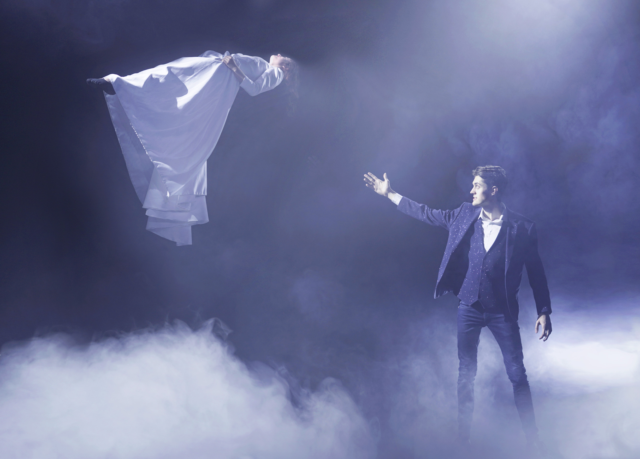 William Arribart Entertainement Magicien Illusionniste Lyon incentive magie levitation