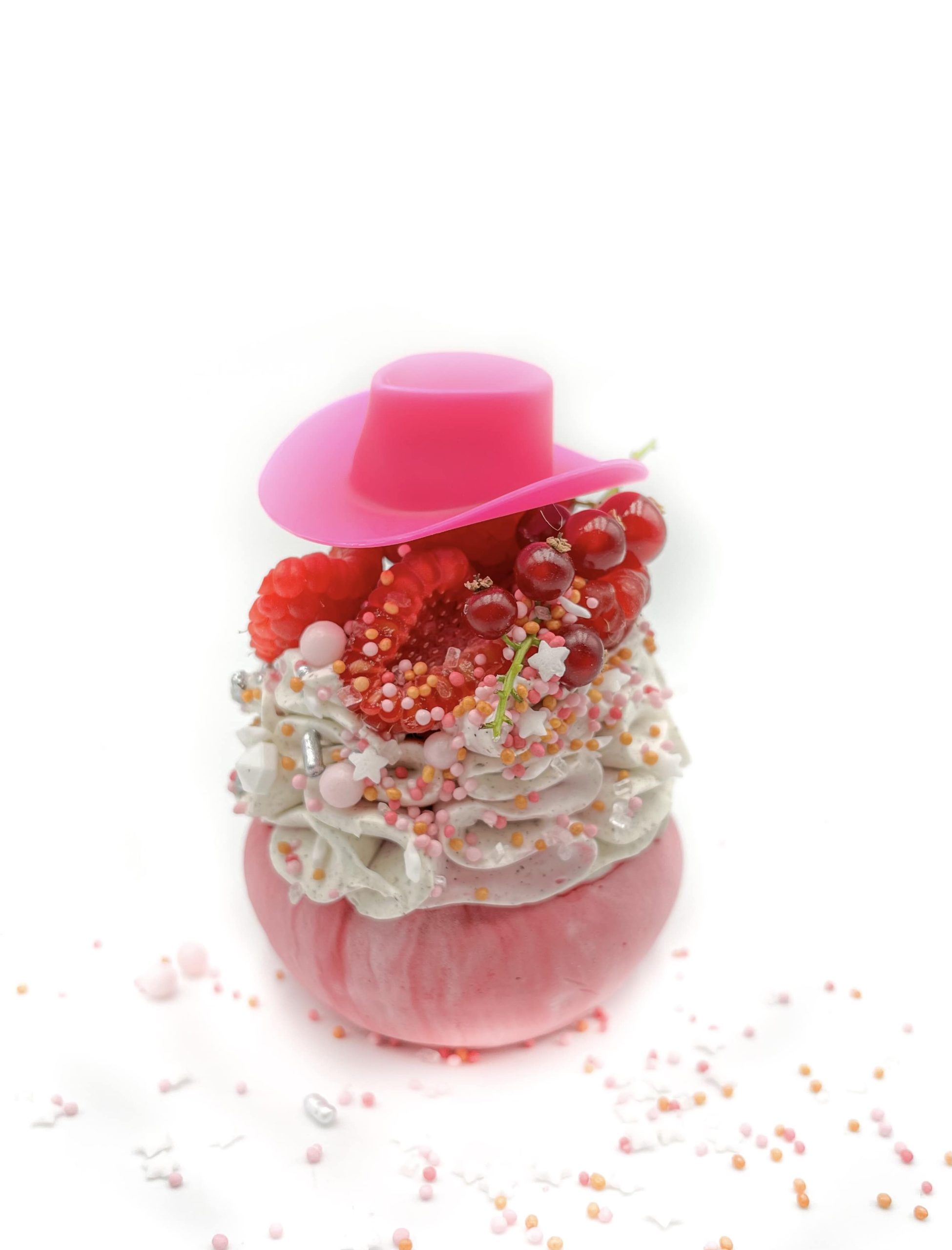 Pavlova individuelle en édition limitée avec chapeau rose par Joël Maier à Lyon