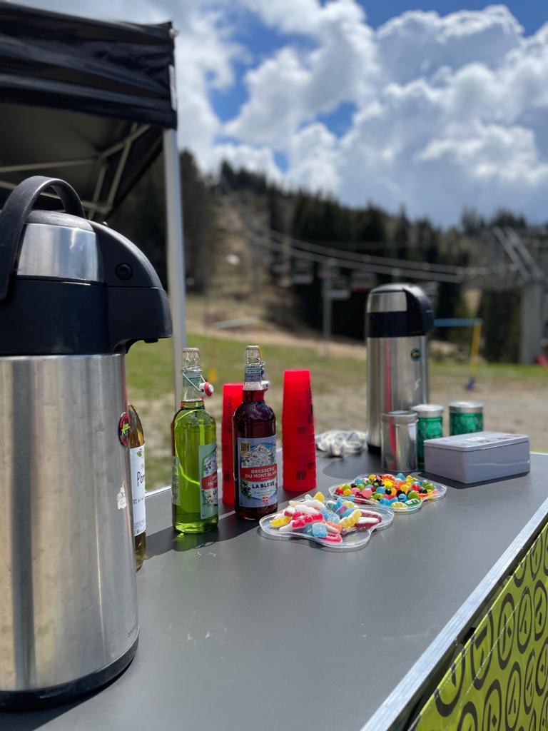 Gouter pause nature Alpes aventure vélos Megève