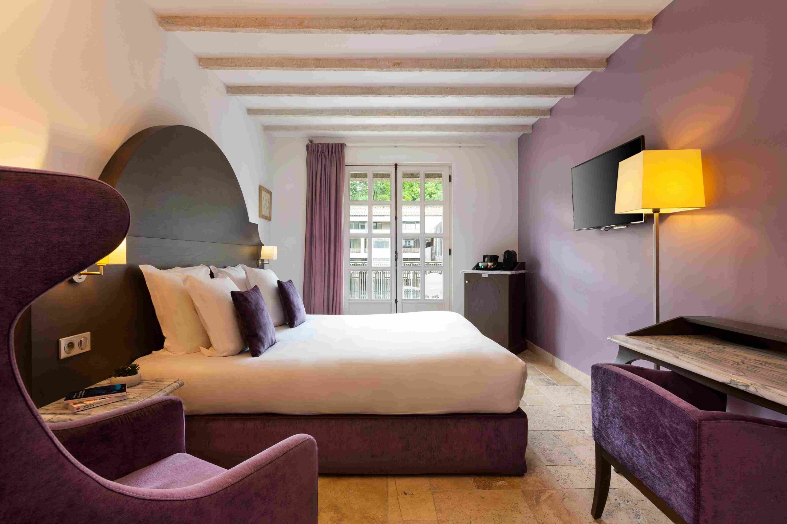 Chambre confortable pour séminaire résidentiel au Moulin de Vernègues