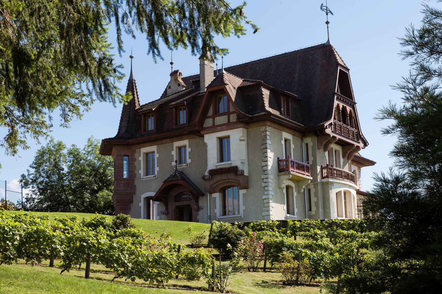Façade du manoir de caractère au Manoir Golf