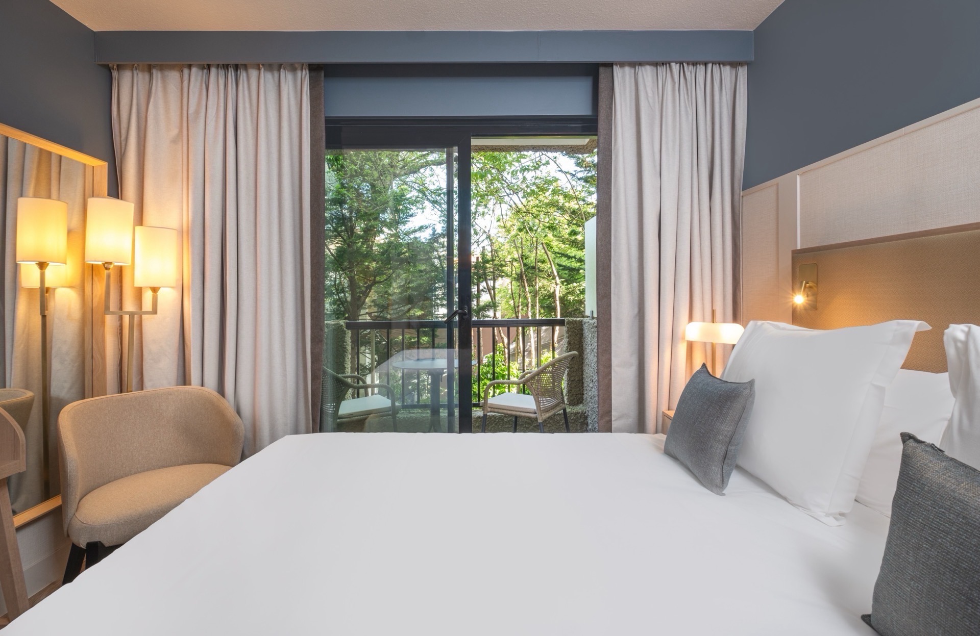 Chambre double avec vue jardin à l’Hotel Arcanse Arcachon