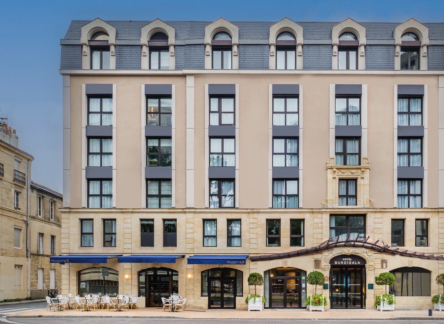 Façade de l’Hotel Burdigala Bordeaux, établissement 5 étoiles.