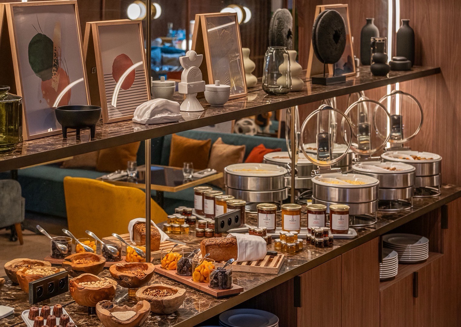 Buffet petit-déjeuner à l’Hotel Burdigala