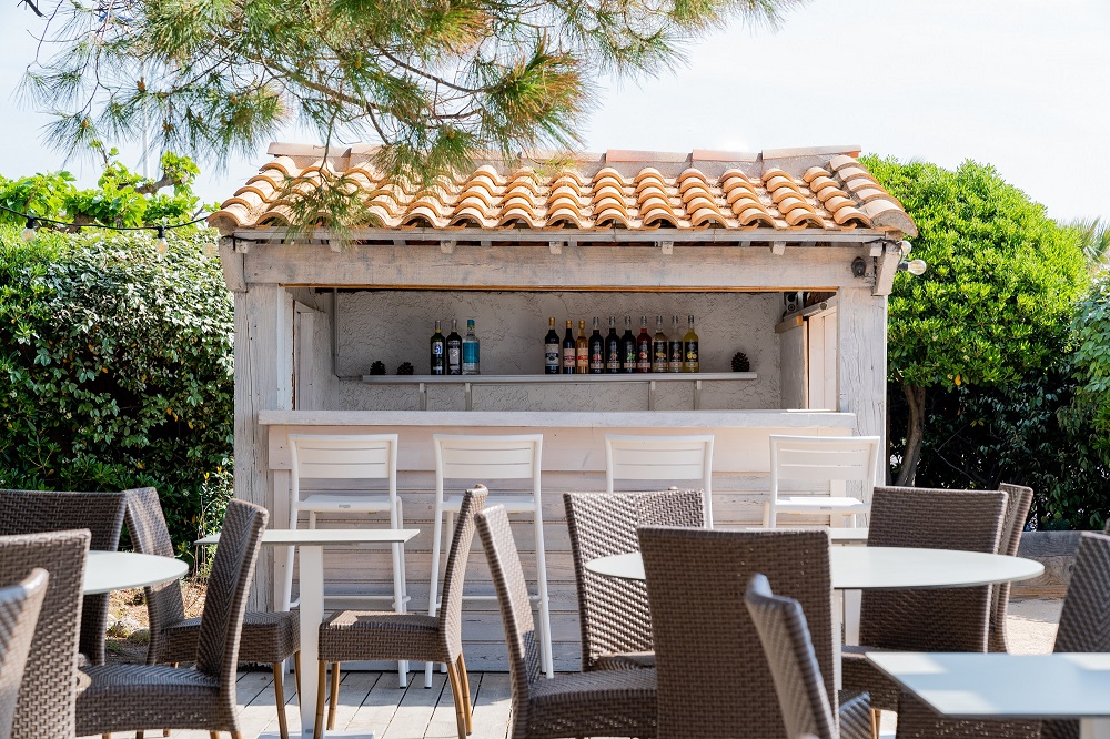 Présentation du cabanon extérieure de l'hôtel Paradou