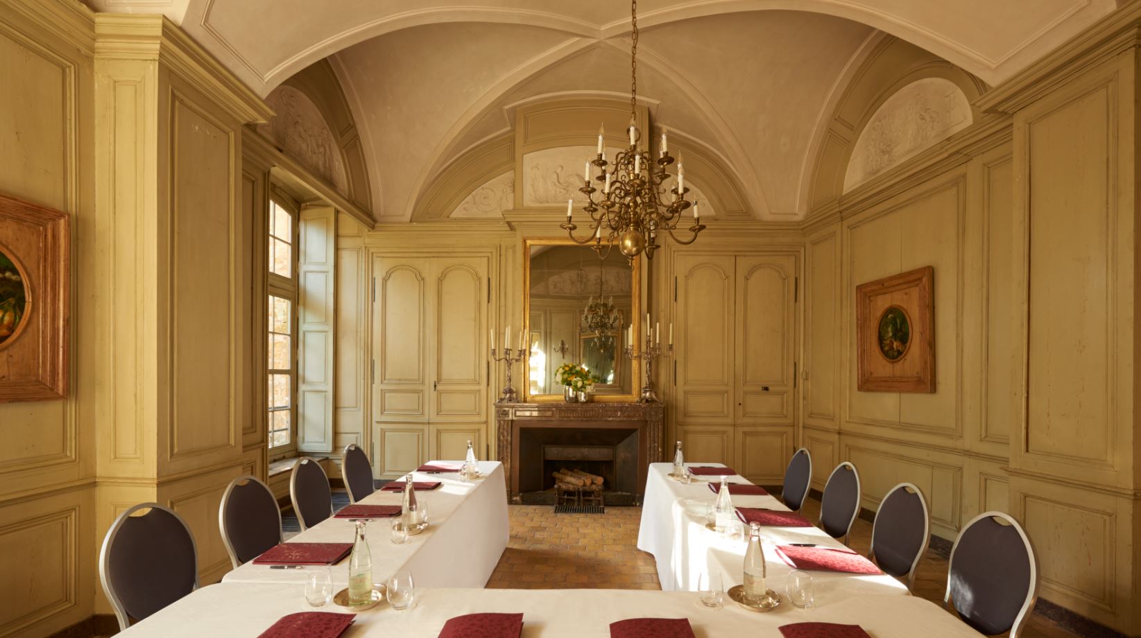 Chateau domaine bagnols salon musique réunion séminaire beaujolais