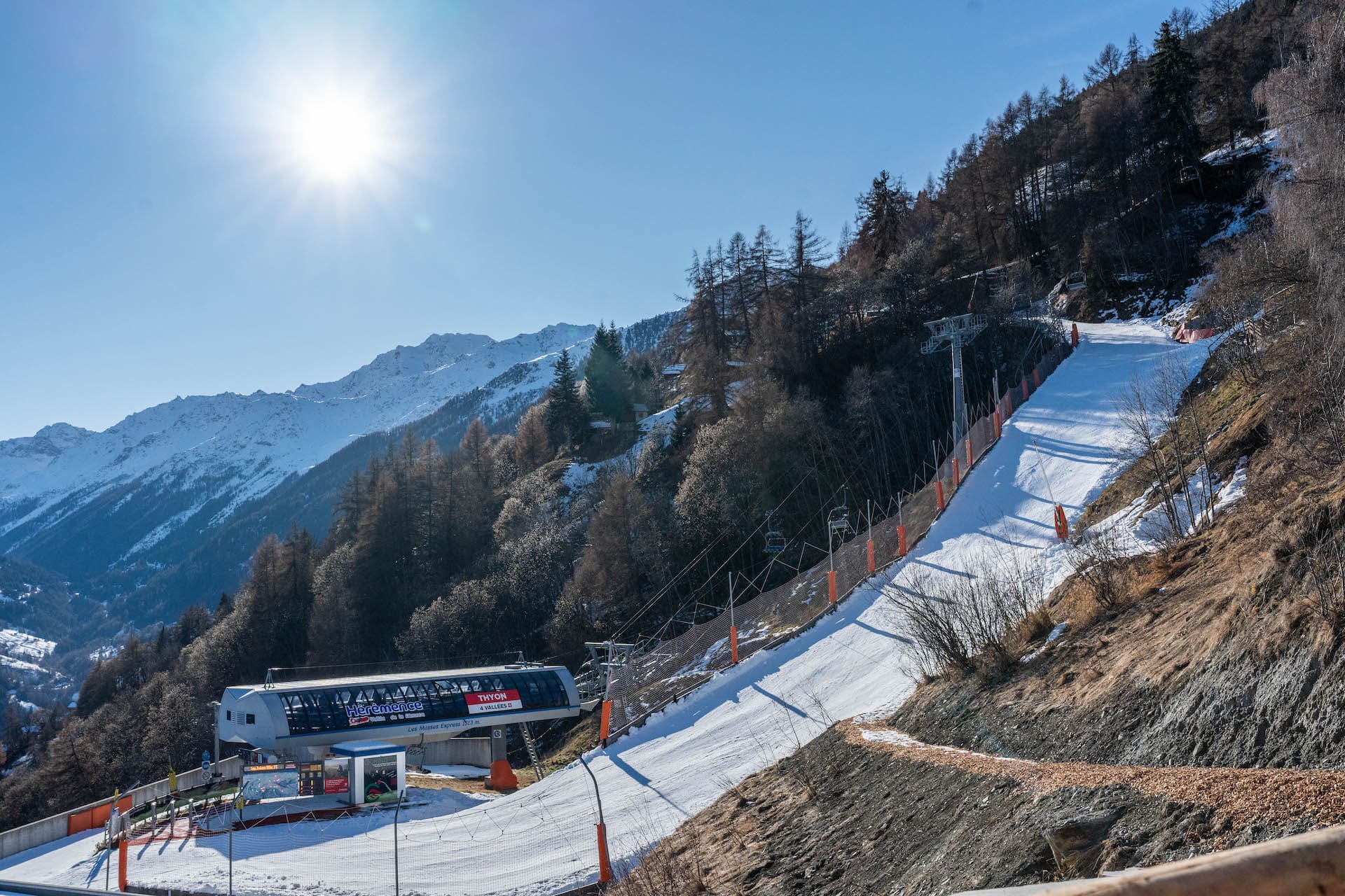 Accès aux pistes depuis le Dent Blanche Resort