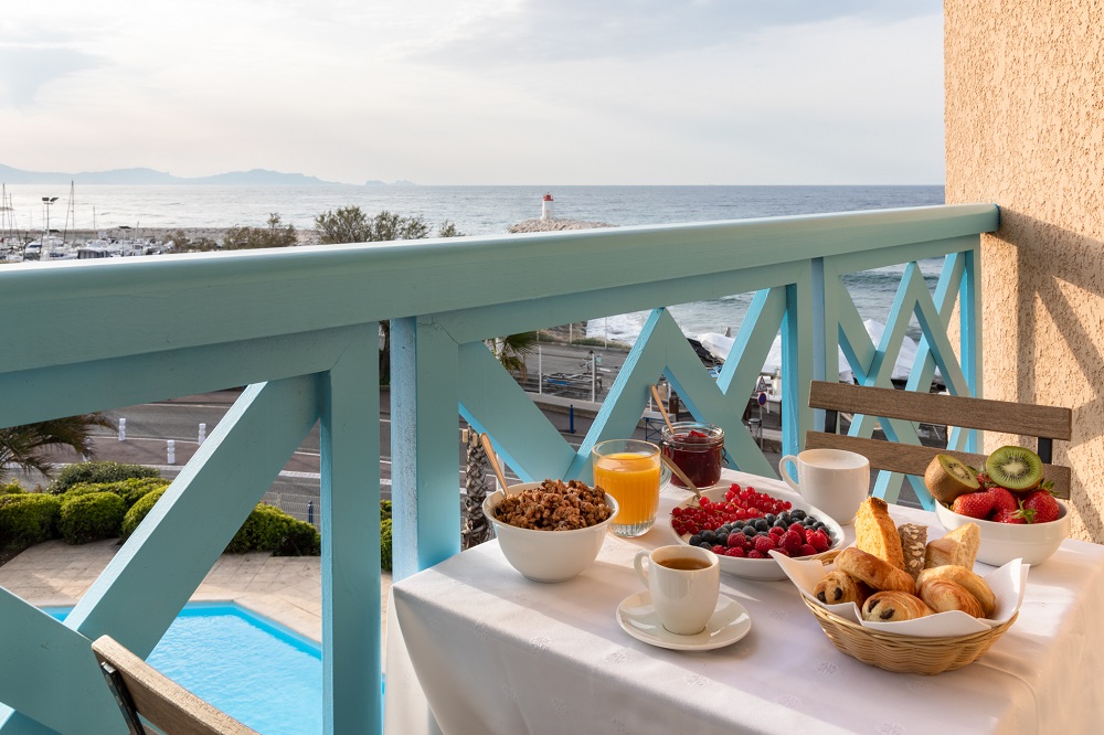 Présentation d'un balcon de l'hôtel Paradou