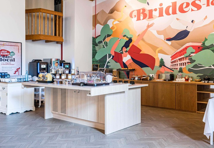 B&B HOME Brides-les-Bains – Espace petit-déjeuner