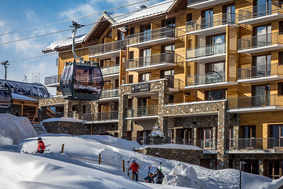 façade de Hotel Daria I Nor en bois