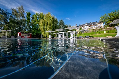 Piscine extérieur de Lincomparable Hôtel