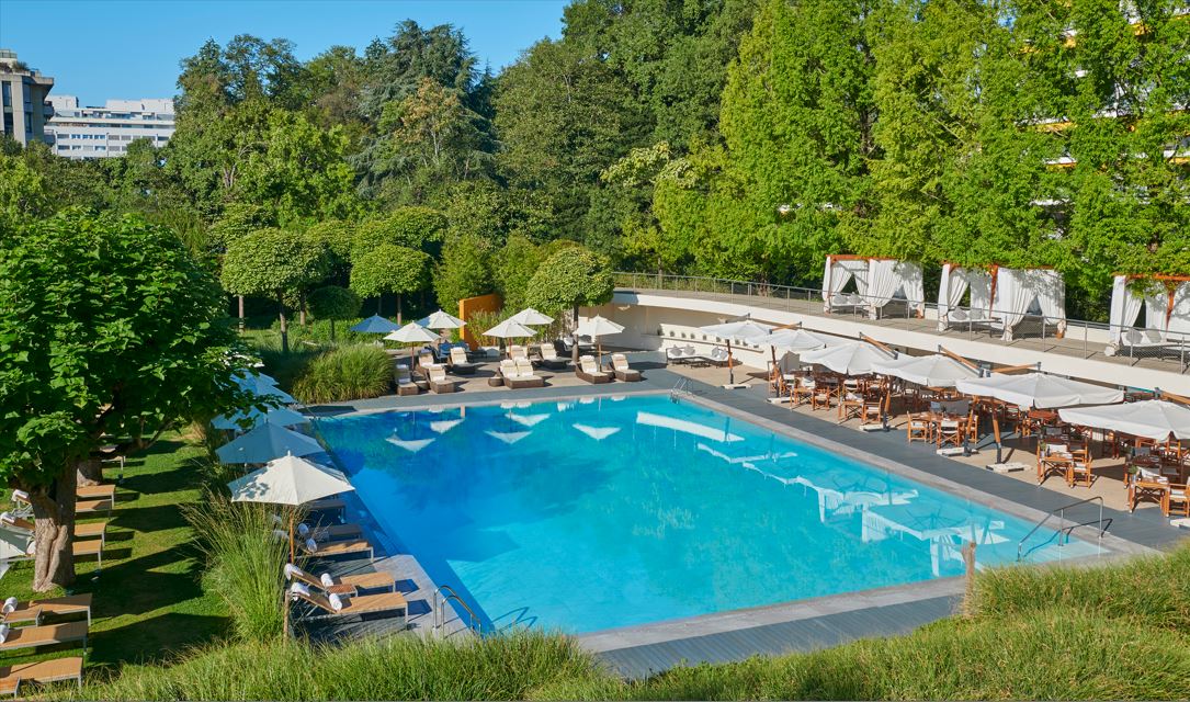 La piscine de l'Intercontinental Geneve