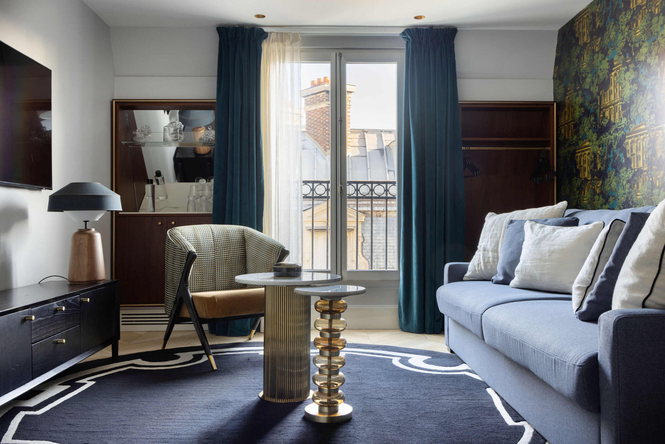 Chambre premium élégante au Normandy Hotel Paris