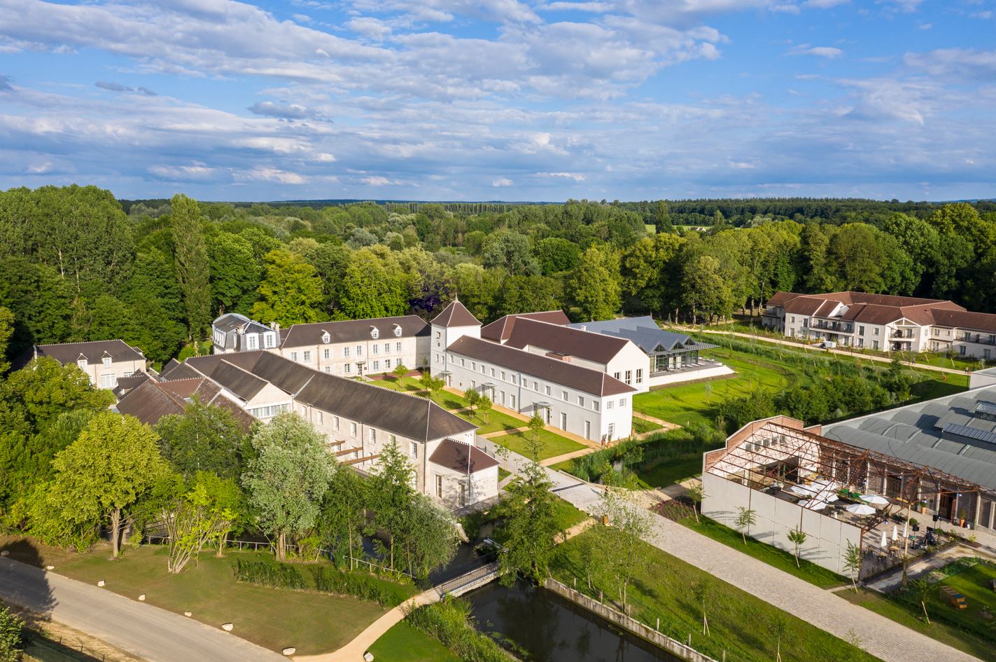 vue aérienne Grand Pavillon domaine parc foret