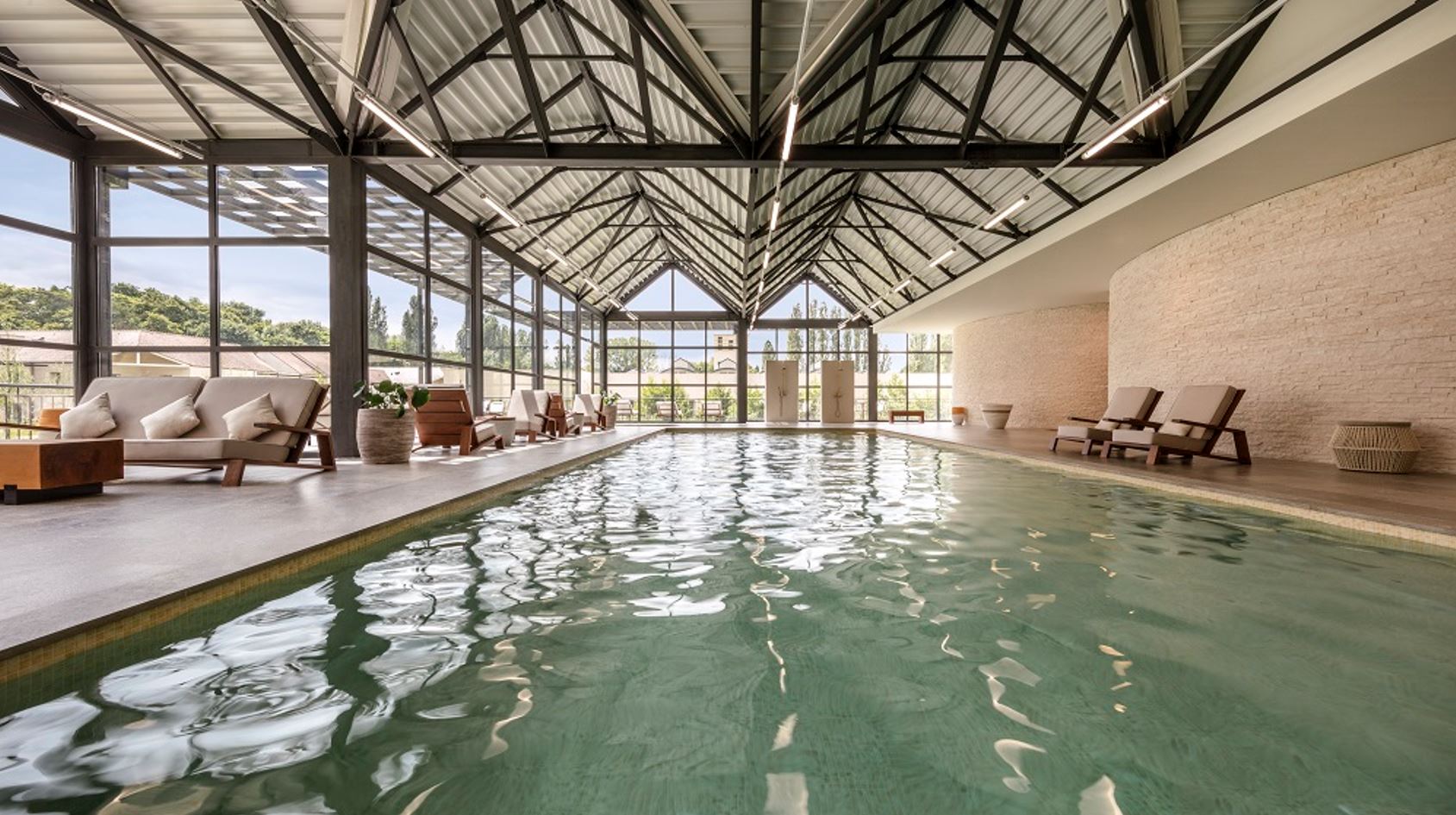 spa piscine interieur détente pavillon chantilly