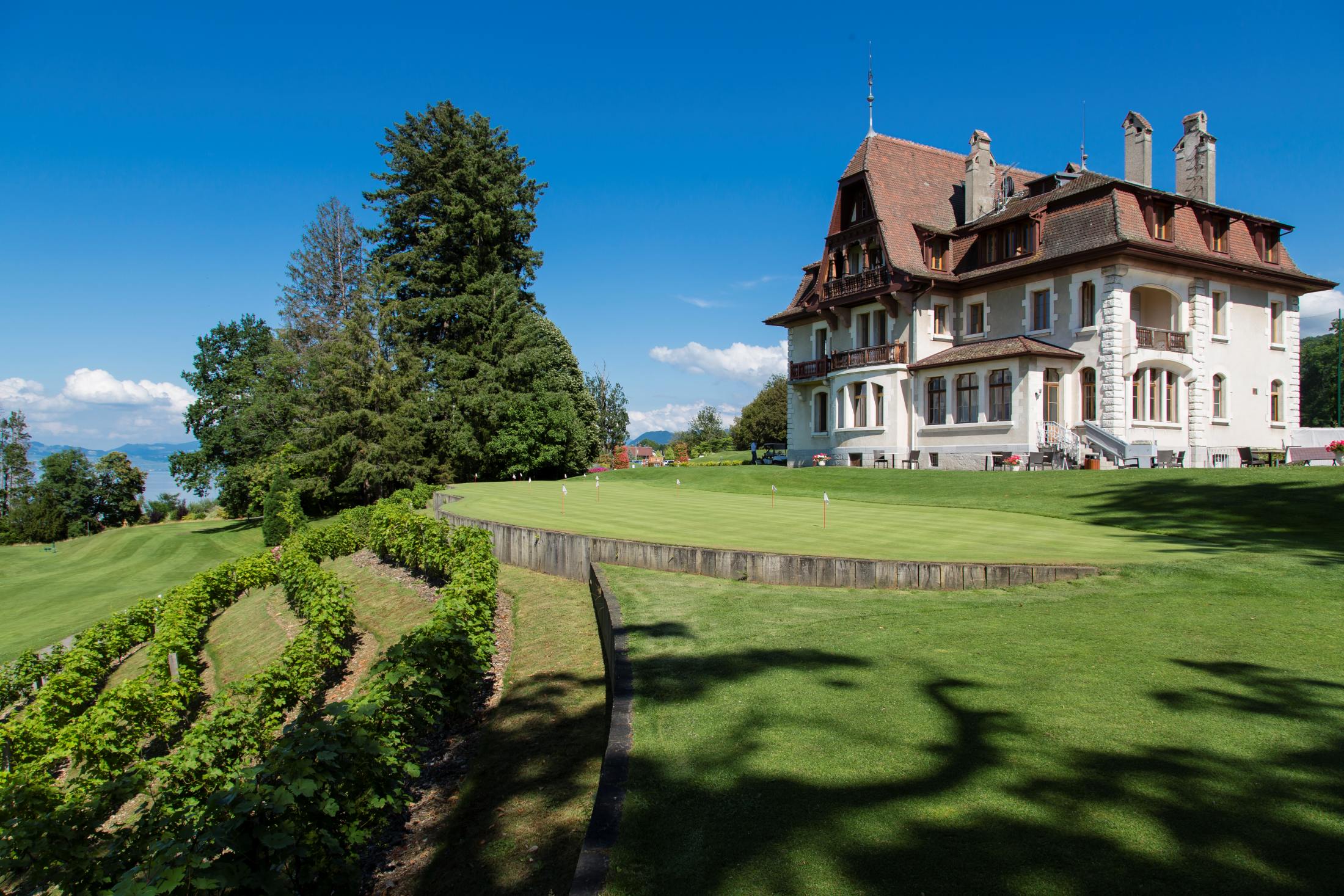 Manoir entouré d’un grand parc verdoyant au Manoir Golf