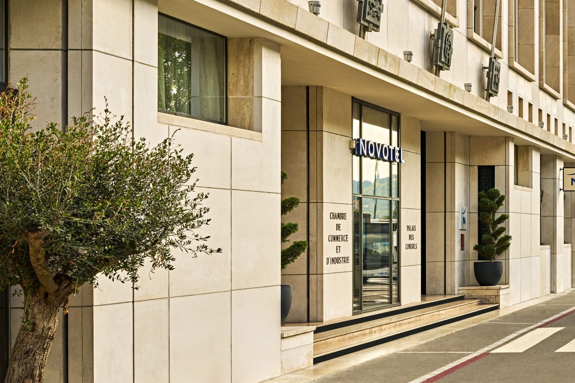 entrée du Novotel Rouen Centre Cathédrale