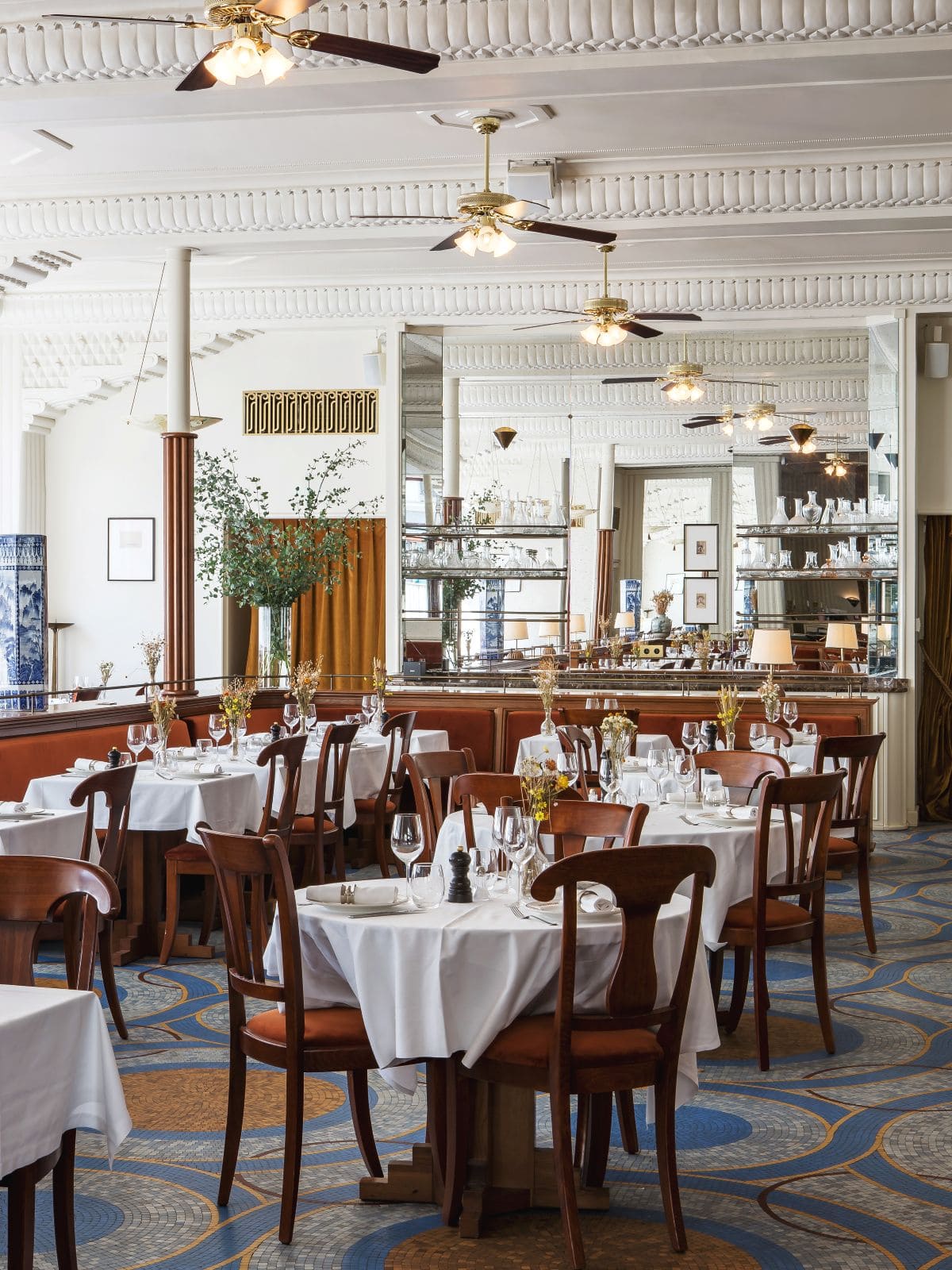 restaurant art déco Hôtel Rochechouart Paris salle de réception