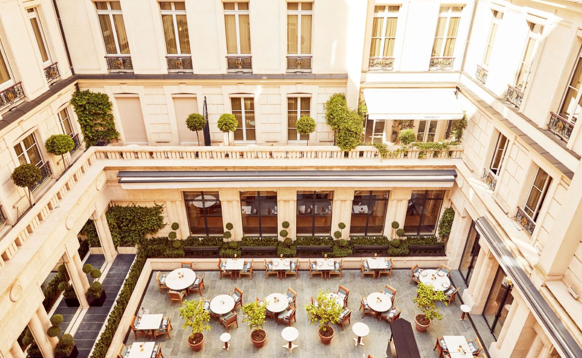 Terrasse du Park Hyatt Paris Vendome
