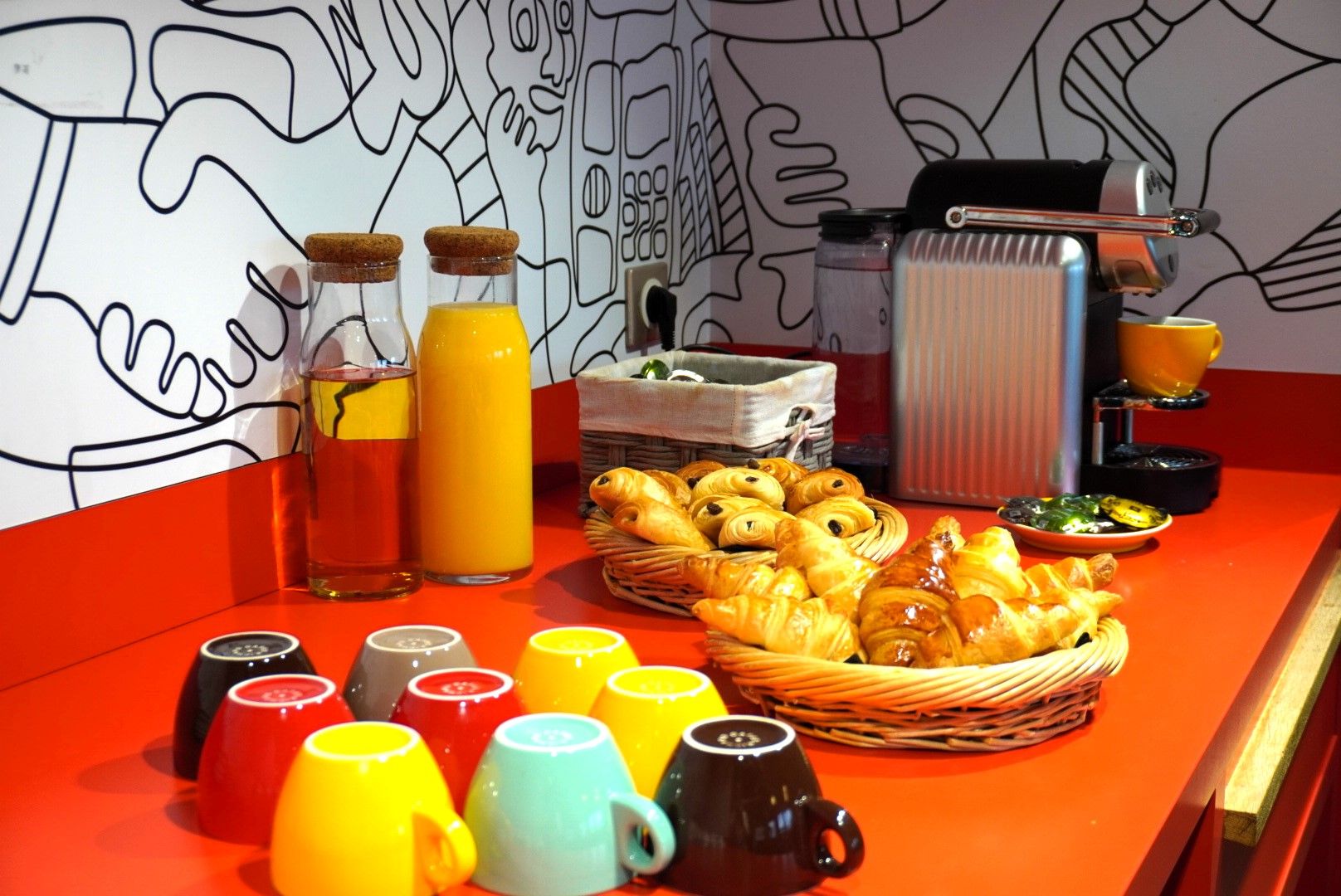 Buffet petit-déjeuner à l’Ibis Valence Sud