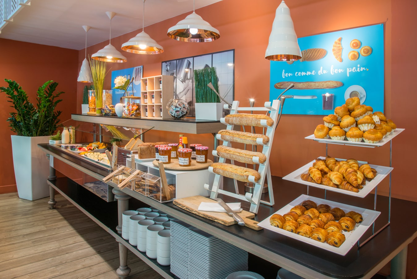 Buffet petit-déjeuner au Novotel Marseille Centre Prado