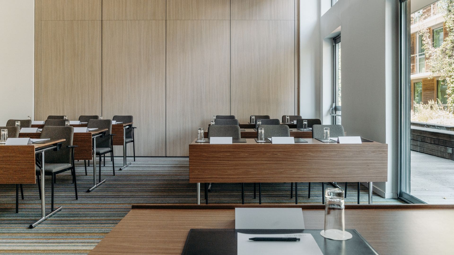 Un espace adapté aux présentations et conférences professionnelles.