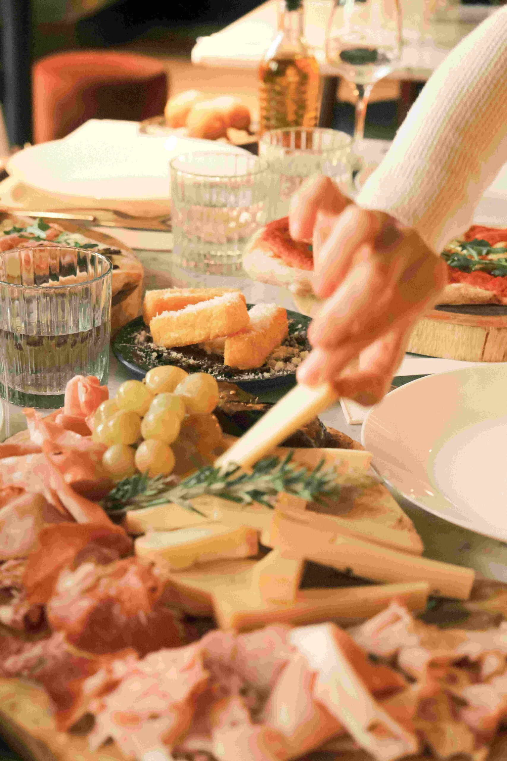 Préparation d'un plat par le chef