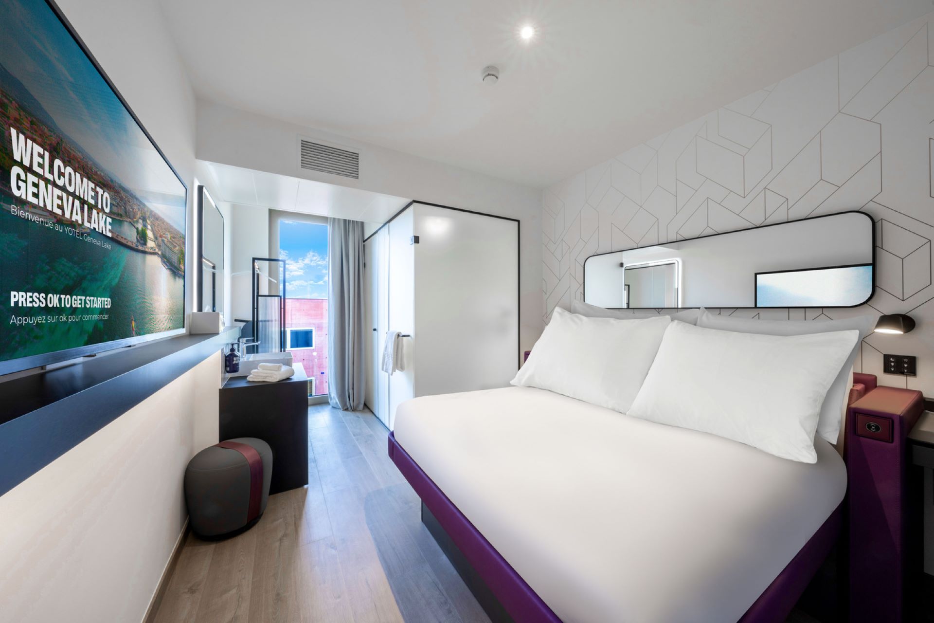 Chambre compacte et fonctionnelle - Yotel Geneva Lake