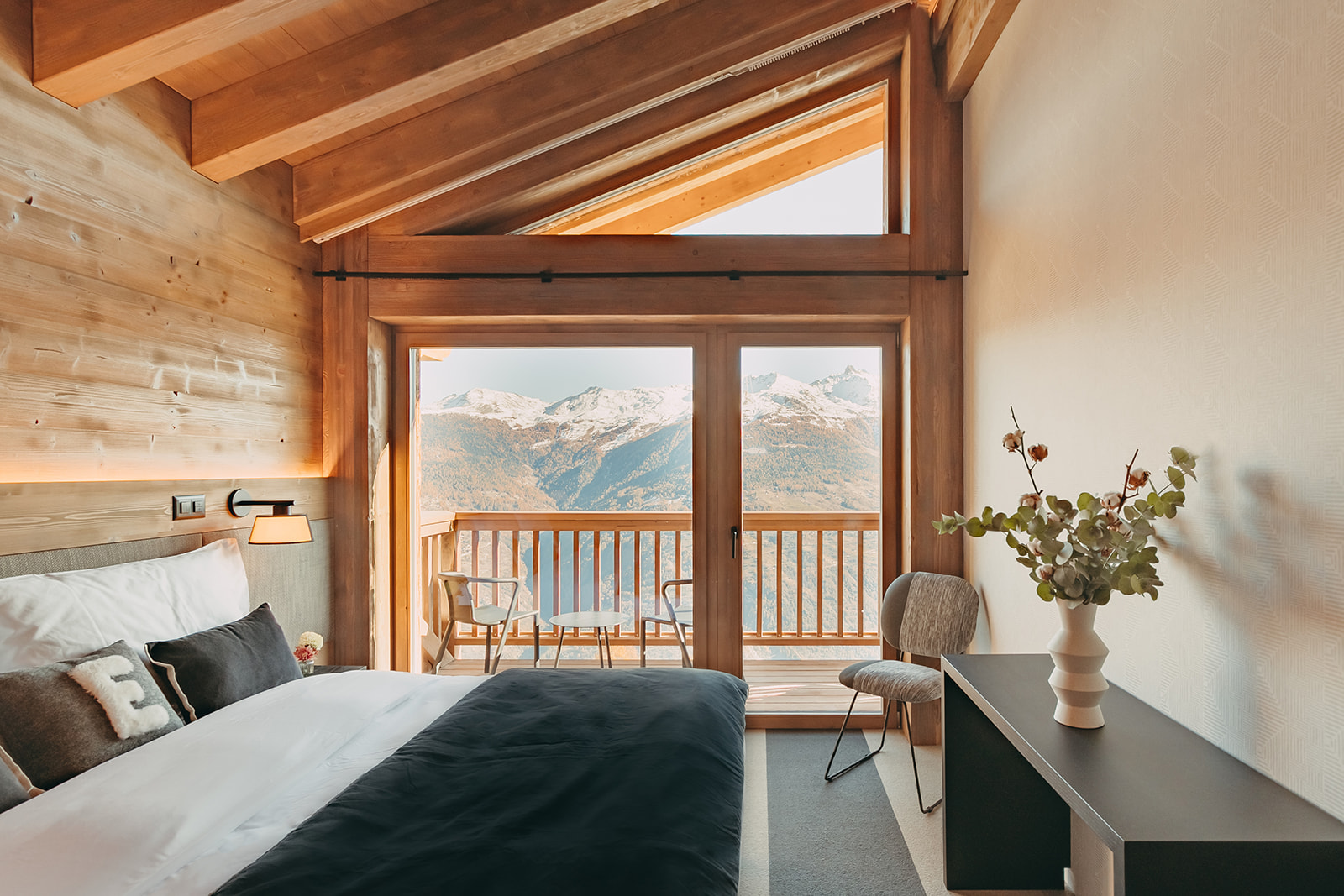 chambre double balcon hotel suisse