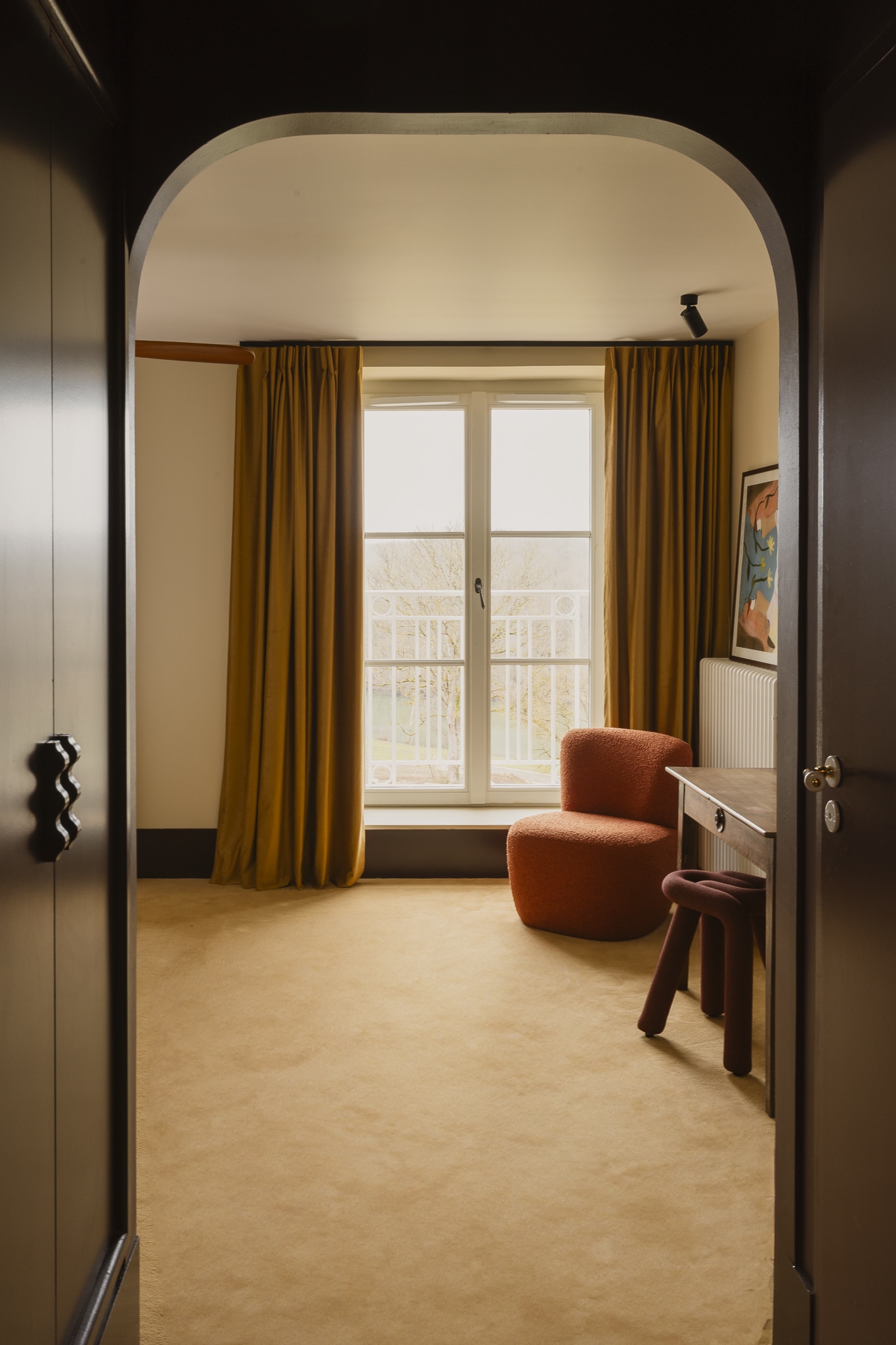 Chambre confortable et lumineuse au Repère Sauvage Hôtel