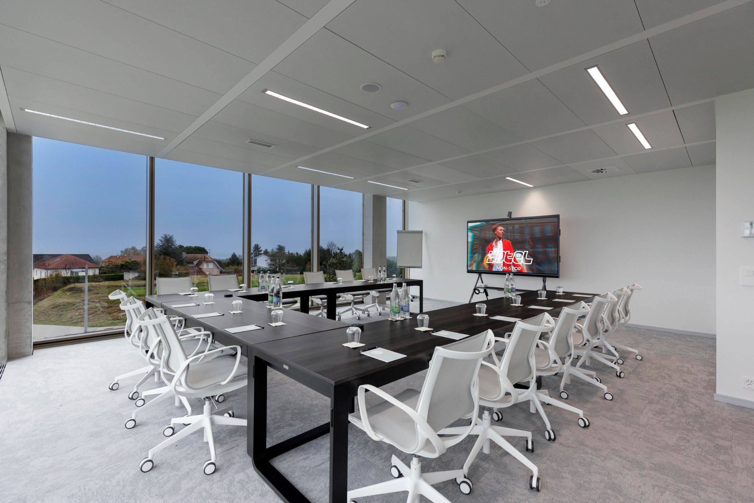 Salle de réunion en configuration U - Yotel Geneva Lake