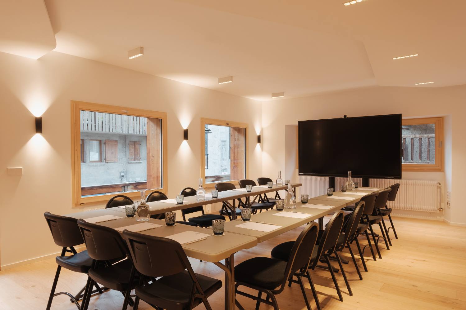 Salle de séminaire équipée au Chalet Les Saytels
