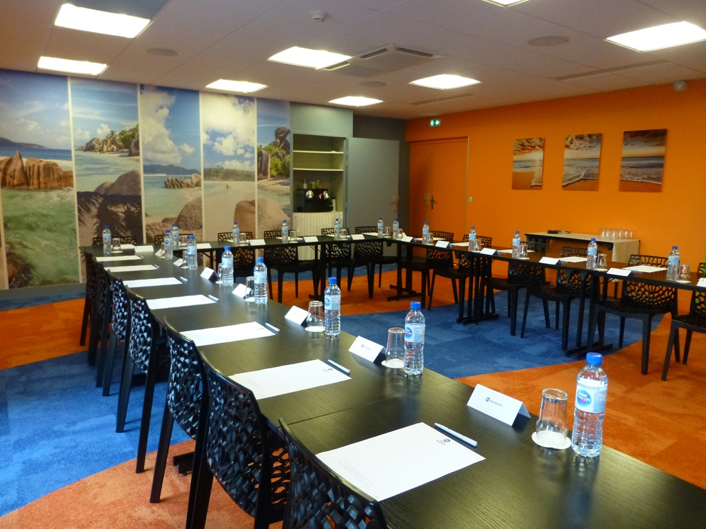 Salle de réunion du Best Western Aquakub à Aix-les-Bains - Seychelles