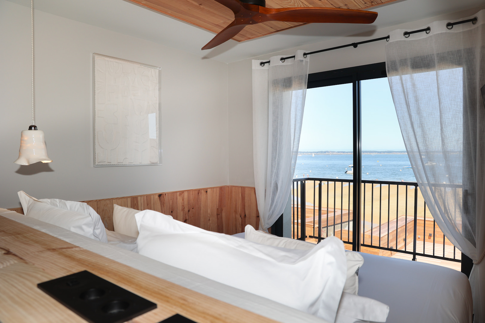 Chambre double avec balcon vue mer