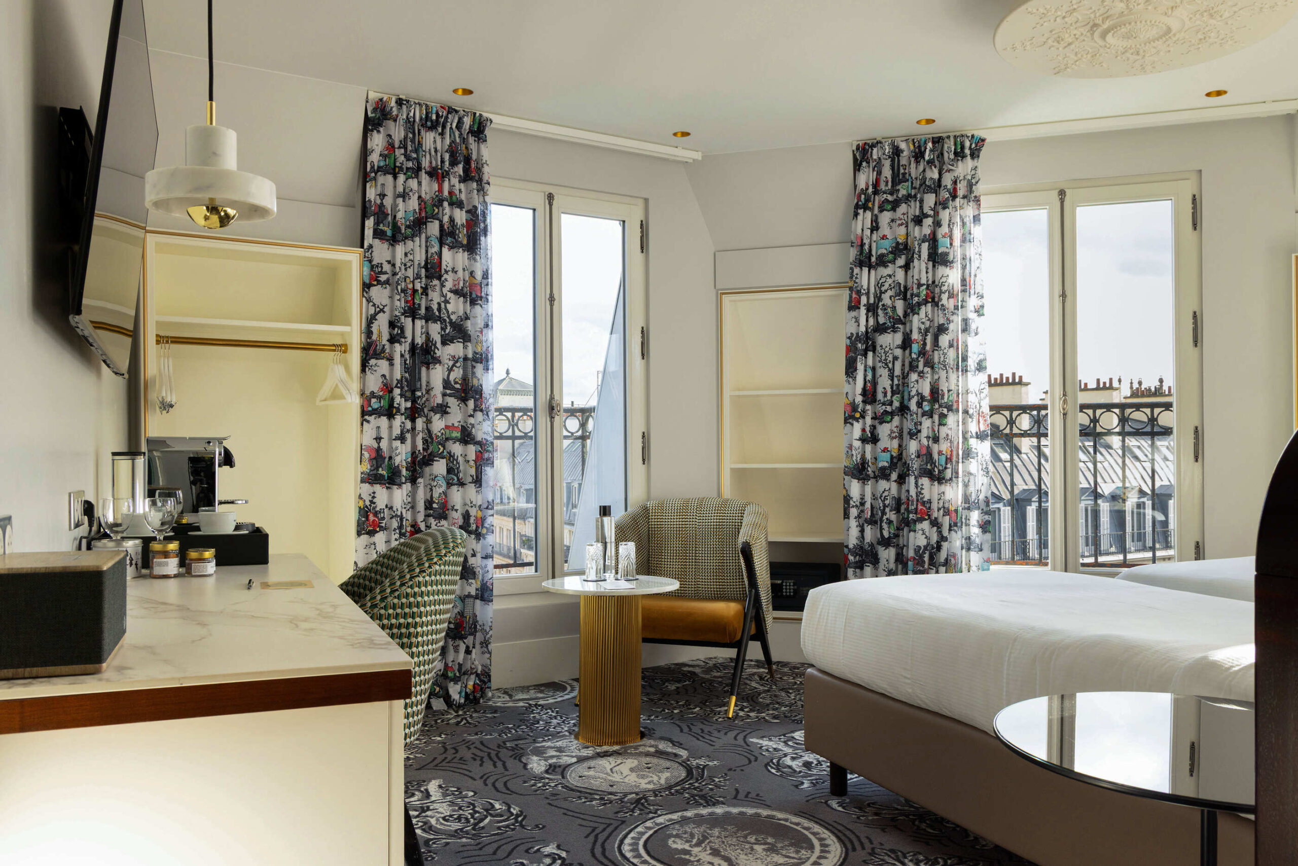 Chambre avec espace de travail au Normandy Hotel Paris