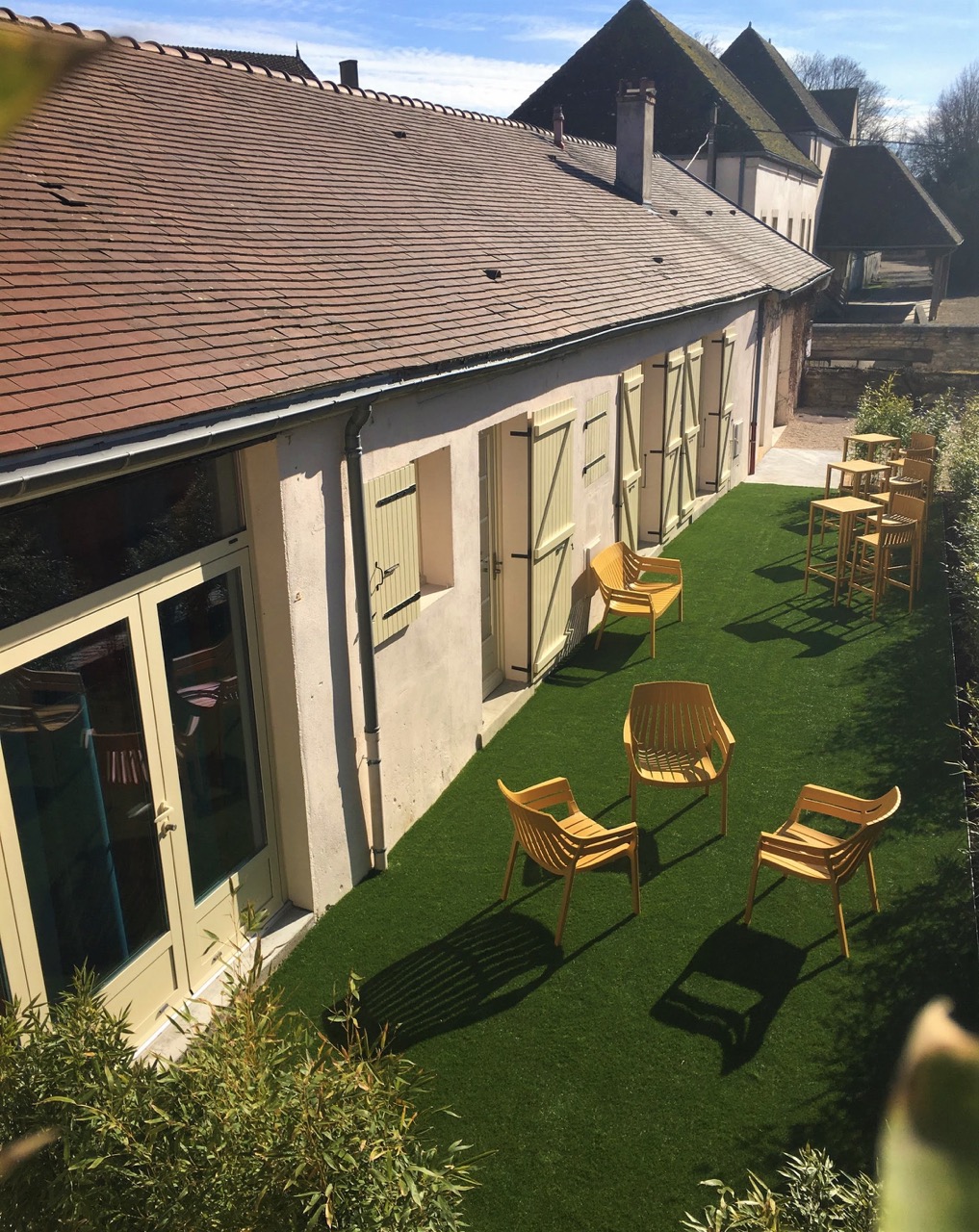Terrasse extérieure privative pour séminaire à l’Hôtel Le Cep à Beaune