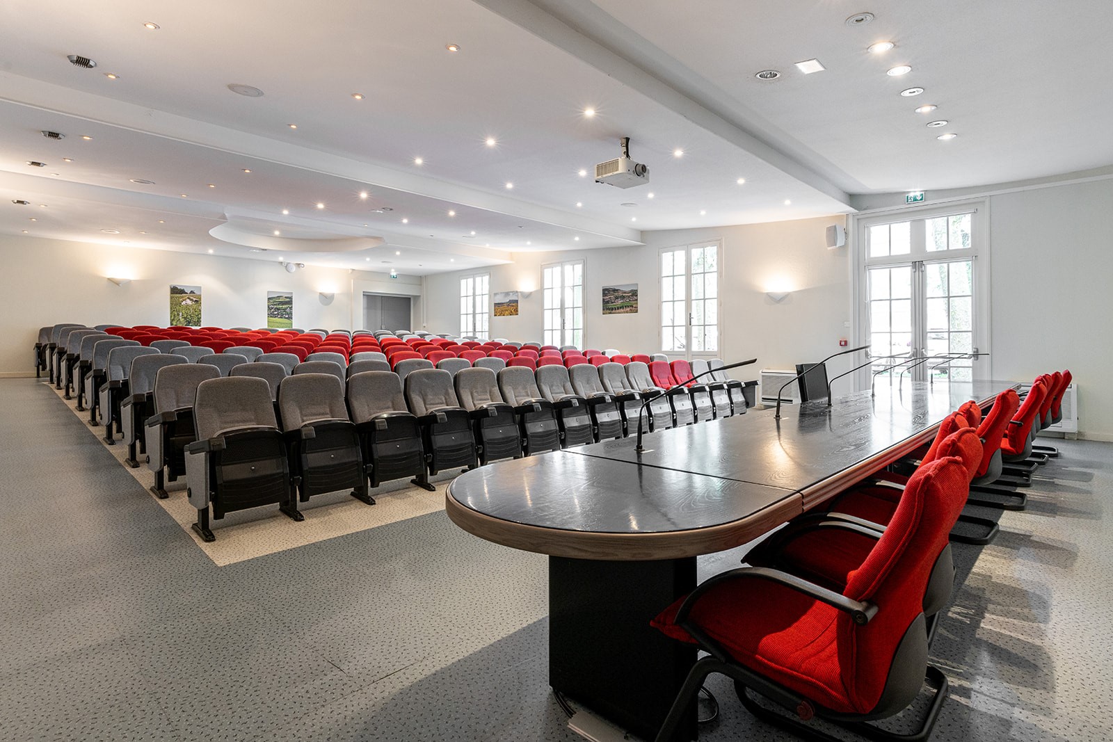 Auditorium de la Cité des Climats & vins de Bourgogne Mâcon