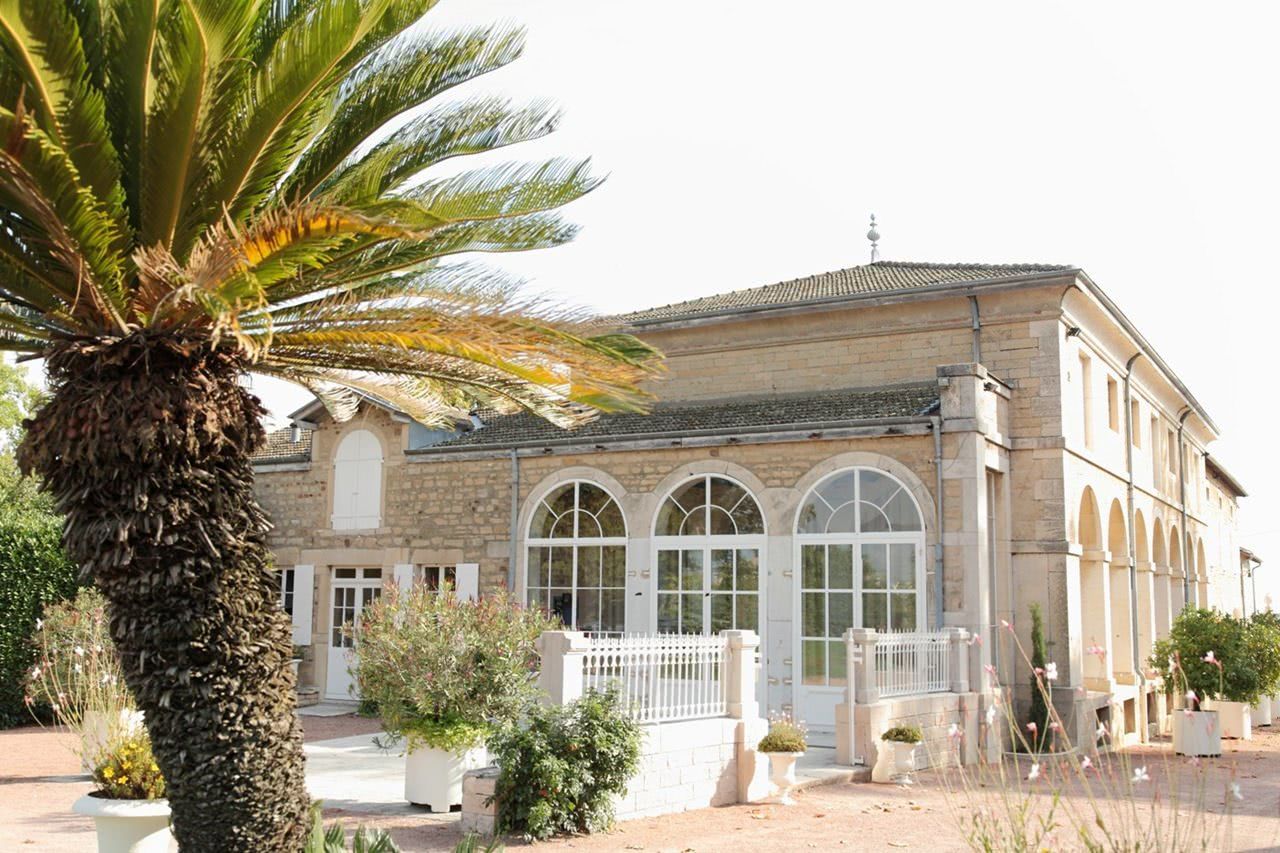 Extérieur ravatys verriere palmier beaujolais