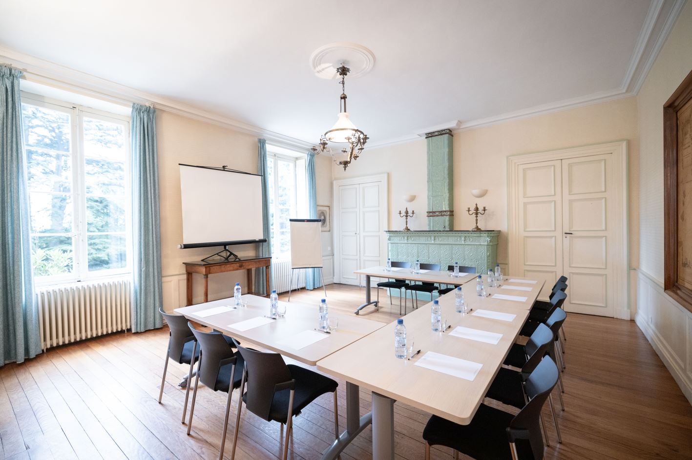 Chateau Ravatys Salle Seminaire beaujolais réunion comité direction lavorel