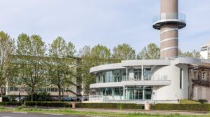 L’architecture contemporaine de la Cité à Mâcon.