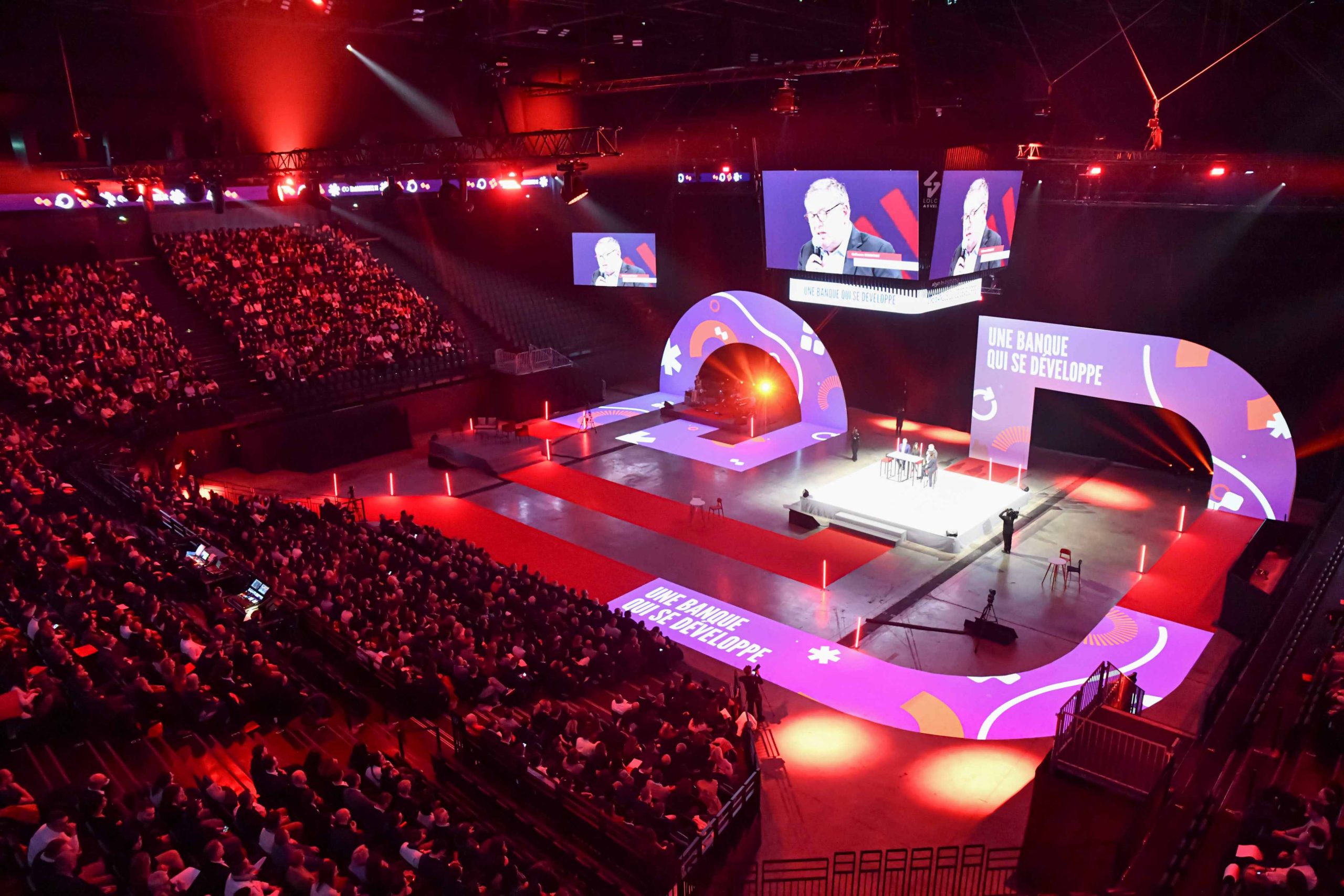 Conférence en grand format à la LDLC Arena