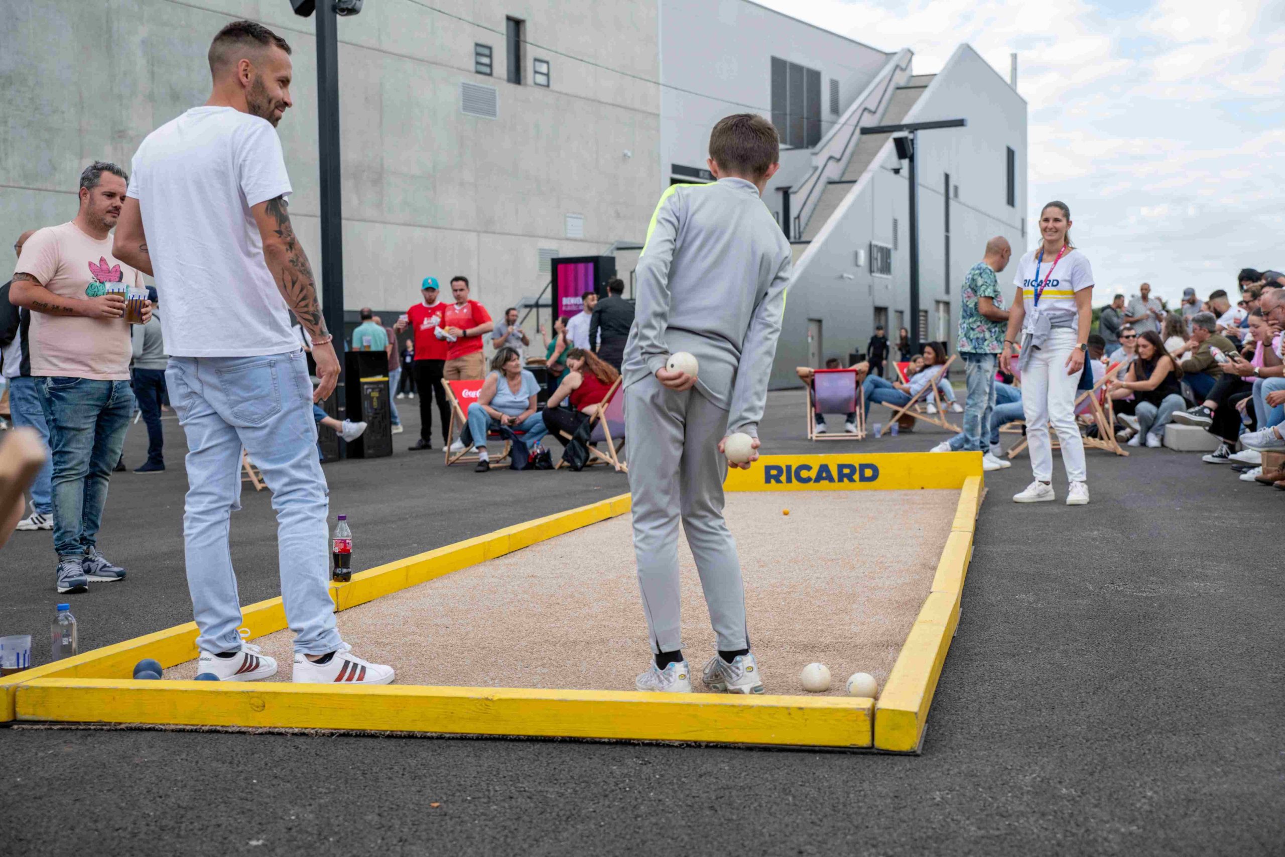 Animation extérieure et pétanque à la LDLC Arena