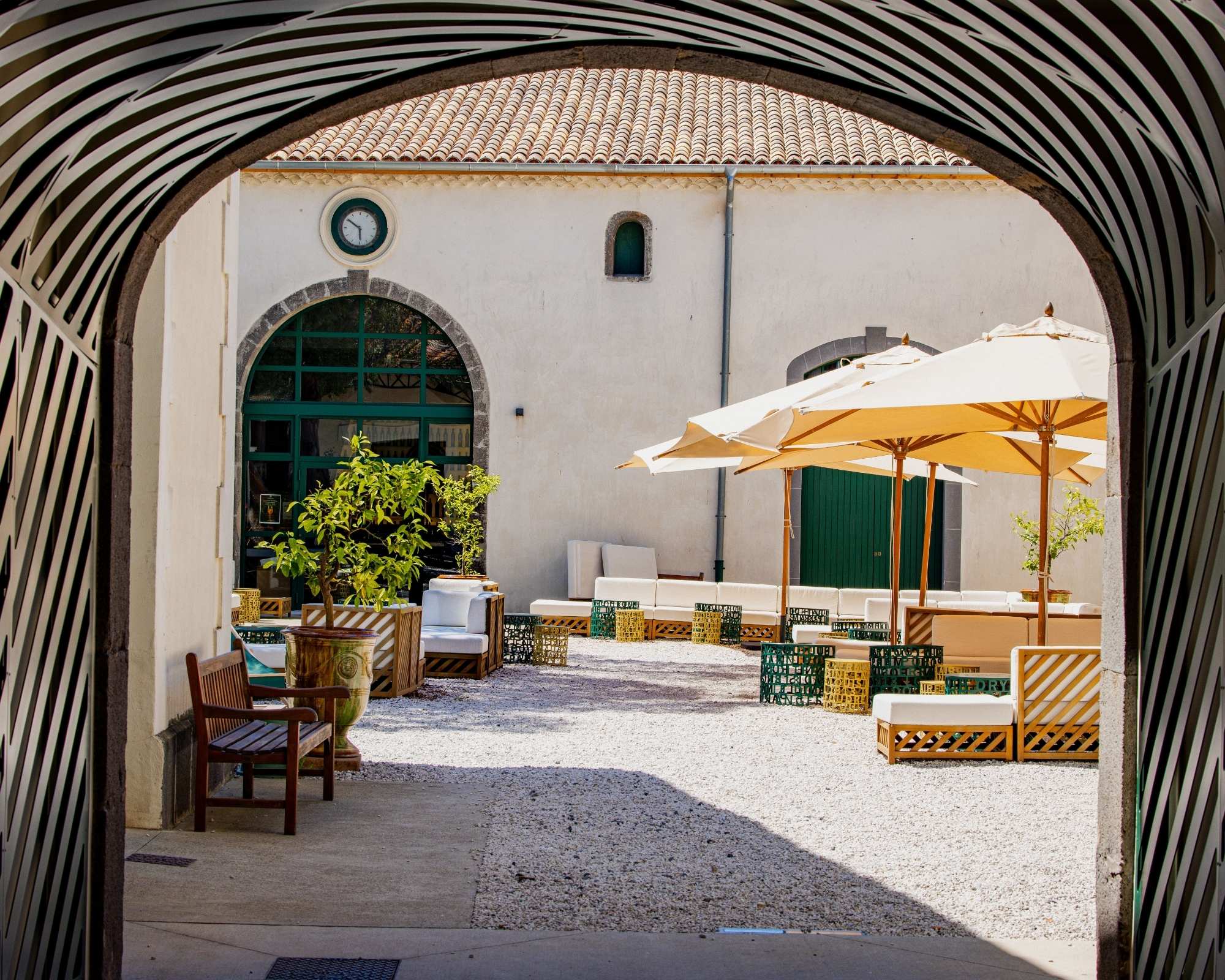 Entrée de la Maison Noilly Prat