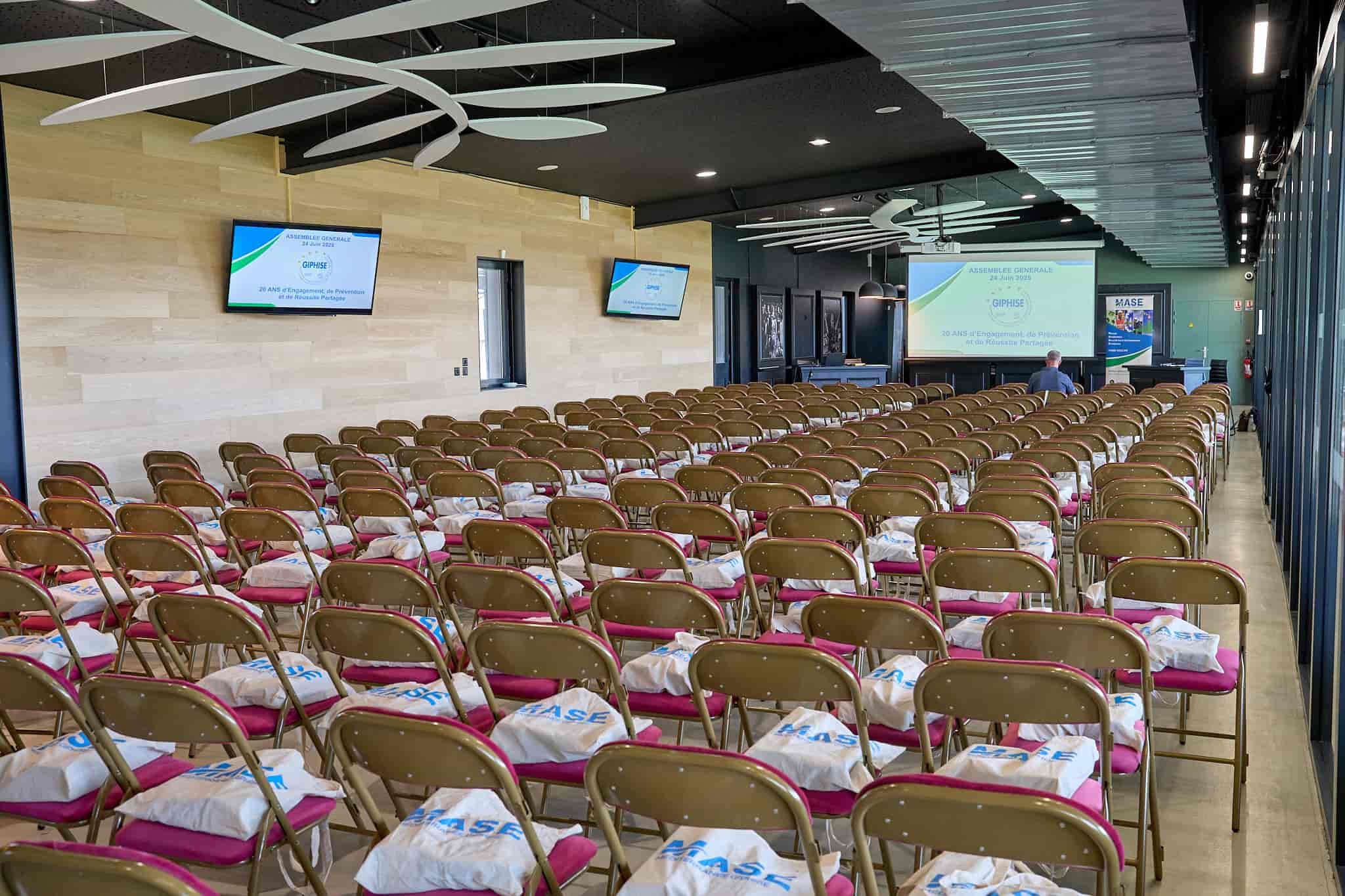 Provence Rugby – salle de conférence